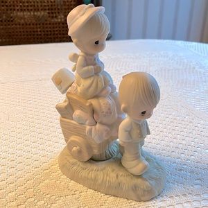 Precious Moments Walking By Faith